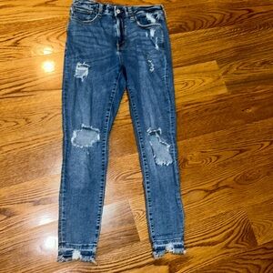 Arizona Hi-Rise Skinny distressed jeans Size 11